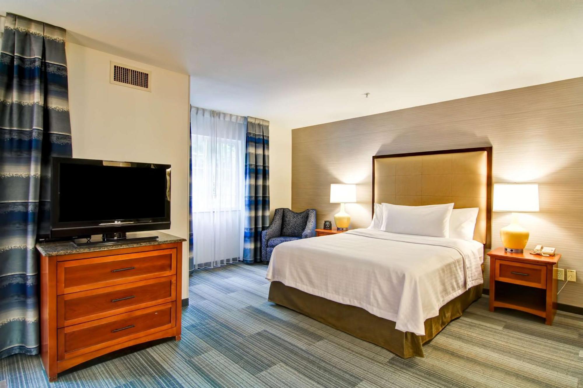 Homewood Suites By Hilton Stratford Exterior photo